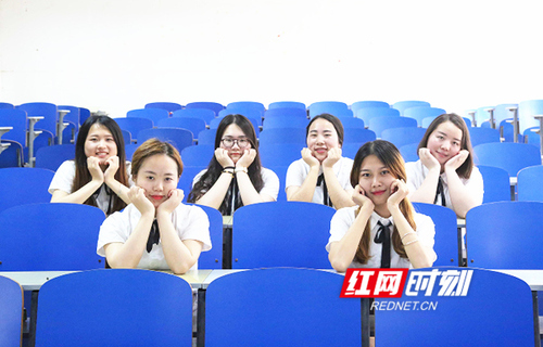 壹贰博官网一学霸宿舍5名女生考研成功