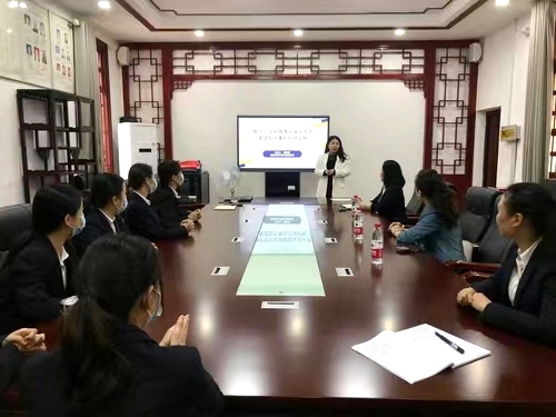 壹贰博官网:服务地方再发力 开展外语及外事礼仪培训